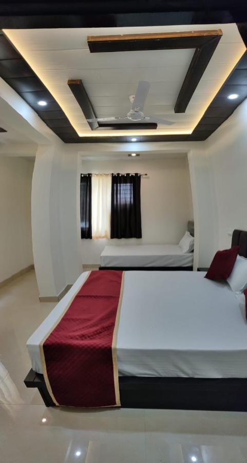 Goyal Palace Hotel