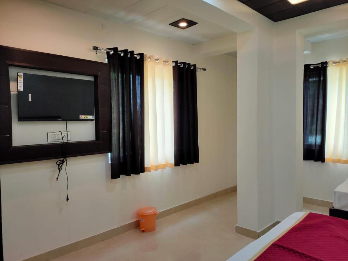 Goyal Palace *