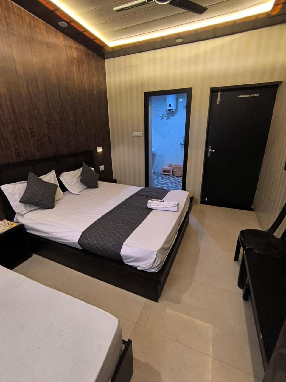 Hotel Goyal Palace *