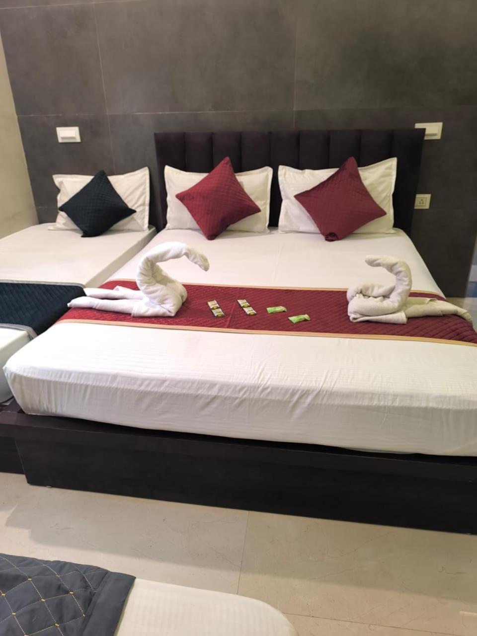 Goyal Palace Hotel